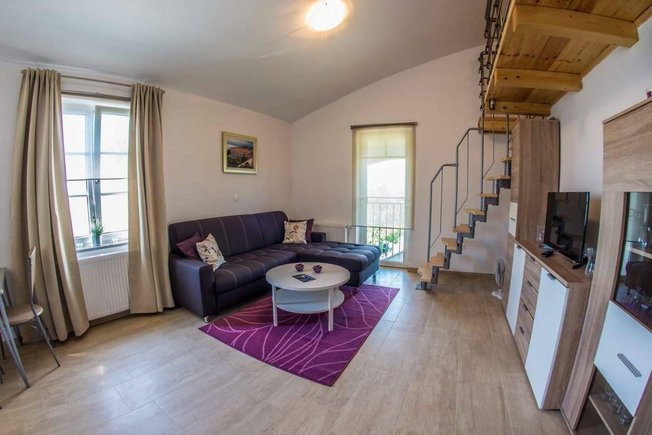 Nikic Apartment *