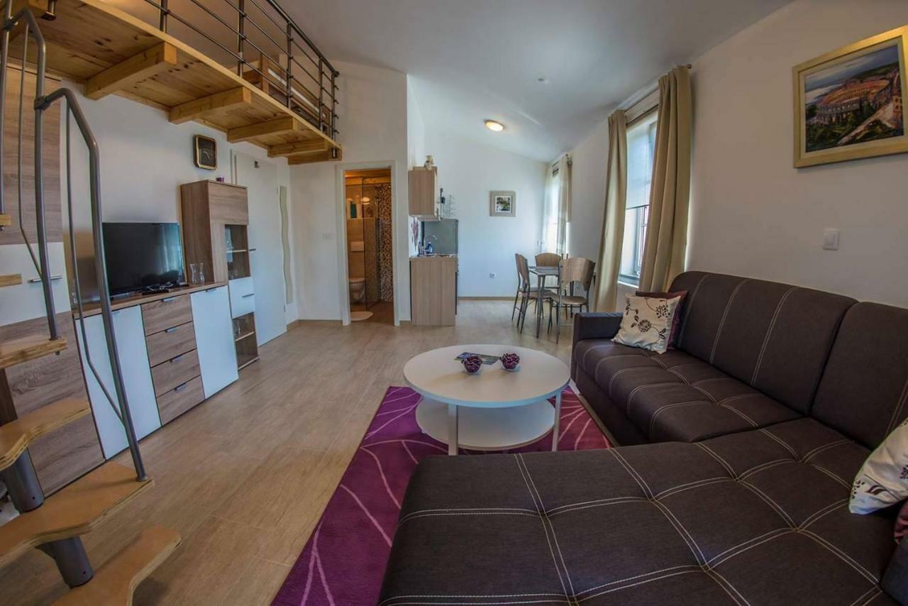 Apartment Nikic Banjole