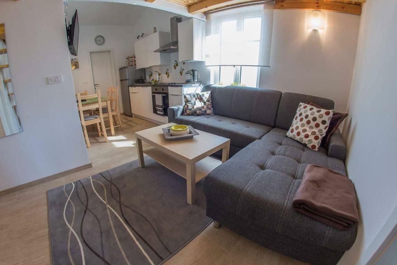 Nikic Apartment