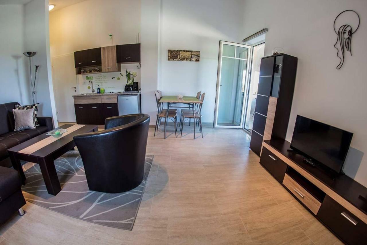 Nikic Apartment *